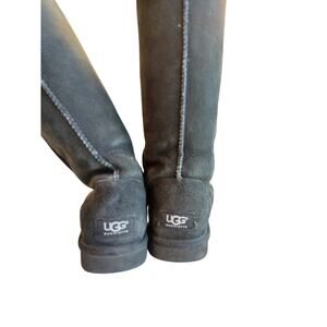 Ugg's boots size 6 pre-owned